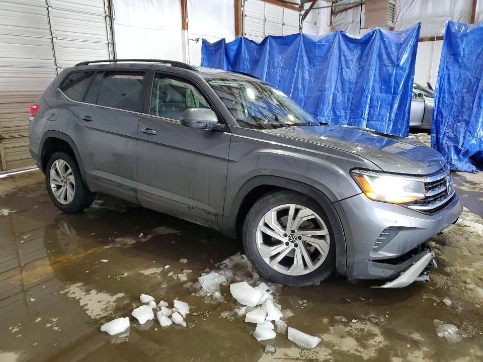 76438075 :رقم المزاد ، 1V2HR2CAXMC586640 vin ، 2021 Volkswagen Atlas مزاد بيع