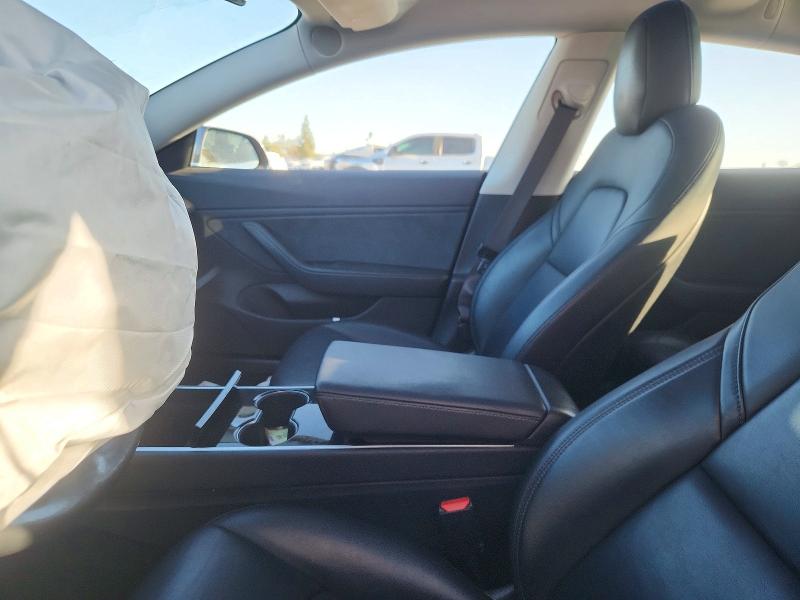 Продаж на аукціоні авто 2018 Tesla Model 3, vin: 5YJ3E1EB4JF083112, номер лоту: 74879535