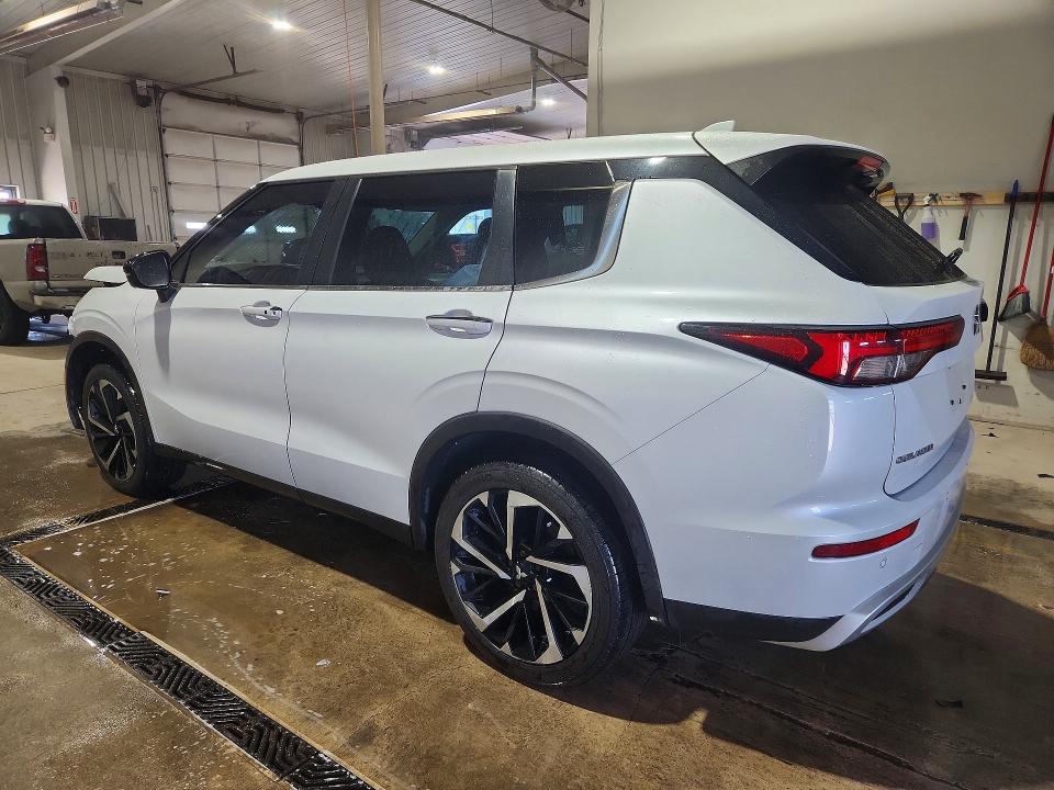 Продаж на аукціоні авто 2022 Mitsubishi Outlander, vin: JA4J4UA82NZ080354, номер лоту: 76456885