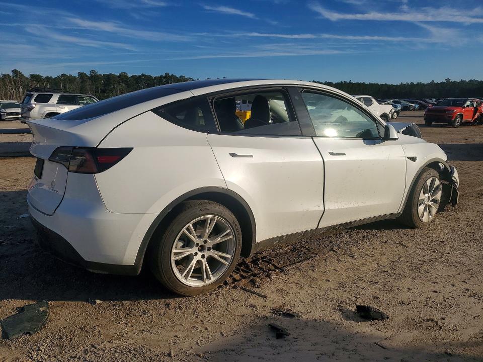 Продаж на аукціоні авто 2022 Tesla Model Y, vin: 7SAYGDEE3NF461716, номер лоту: 77104505