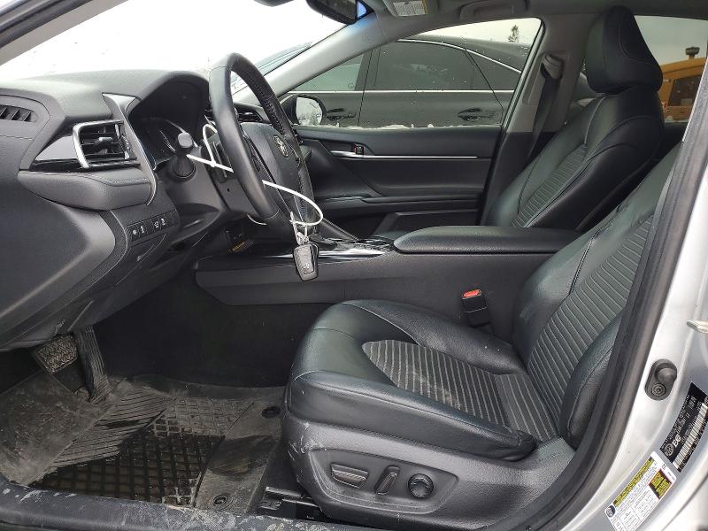 77129195 :رقم المزاد ، 4T1B21HK8LU522236 vin ، 2020 Toyota Camry مزاد بيع
