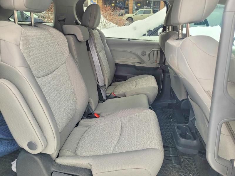 2024 Toyota Sienna მანქანა იყიდება აუქციონზე, vin: 5TDGSKFC5RS13332, აუქციონის ნომერი: 79620165