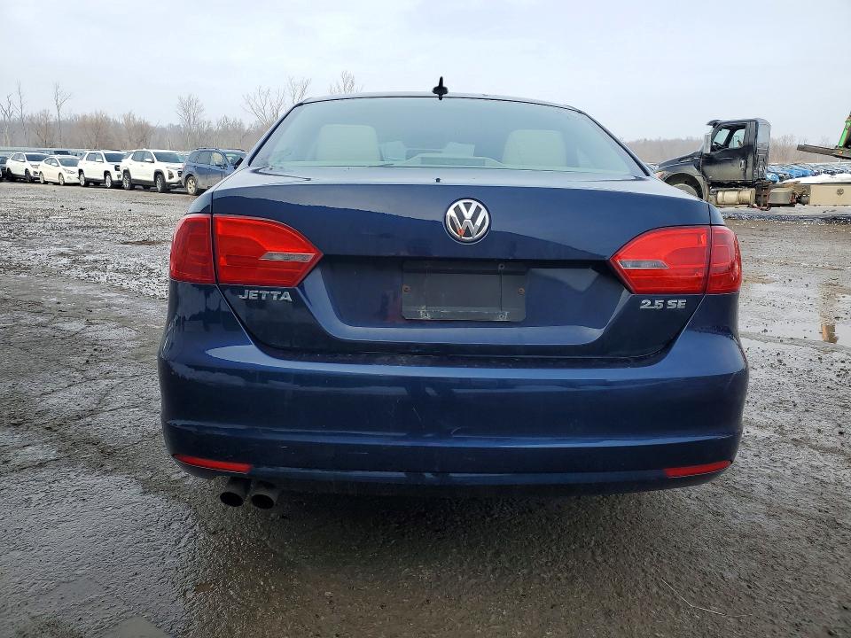 2013 Volkswagen Jetta მანქანა იყიდება აუქციონზე, vin: 3VWDP7AJ8DM449827, აუქციონის ნომერი: 76862495