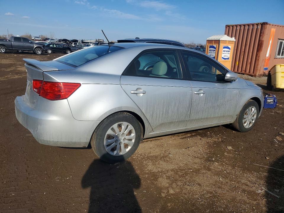 2012 Kia Forte მანქანა იყიდება აუქციონზე, vin: KNAFU4A26C5525459, აუქციონის ნომერი: 77486145