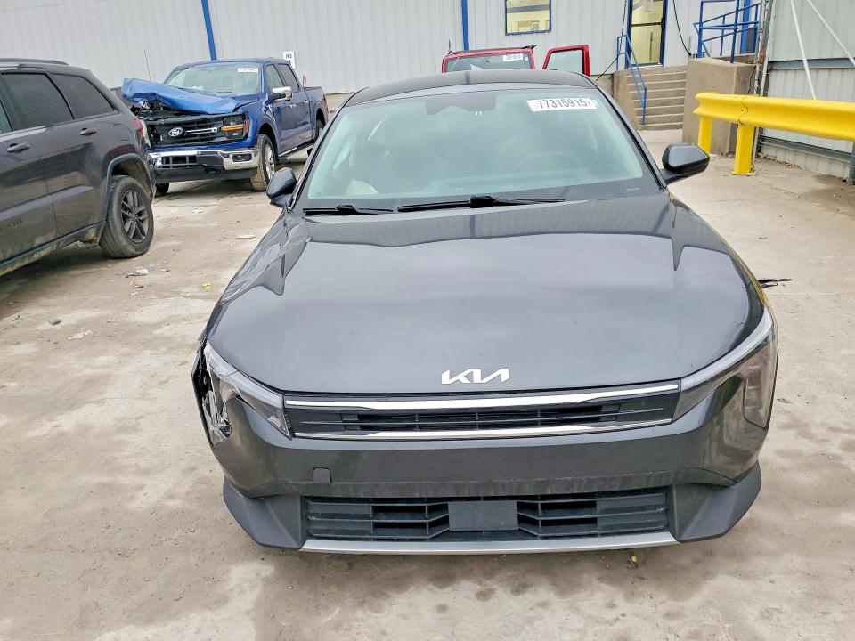 2025 Kia K4 მანქანა იყიდება აუქციონზე, vin: 3KPFU4DE7SE032806, აუქციონის ნომერი: 77315915