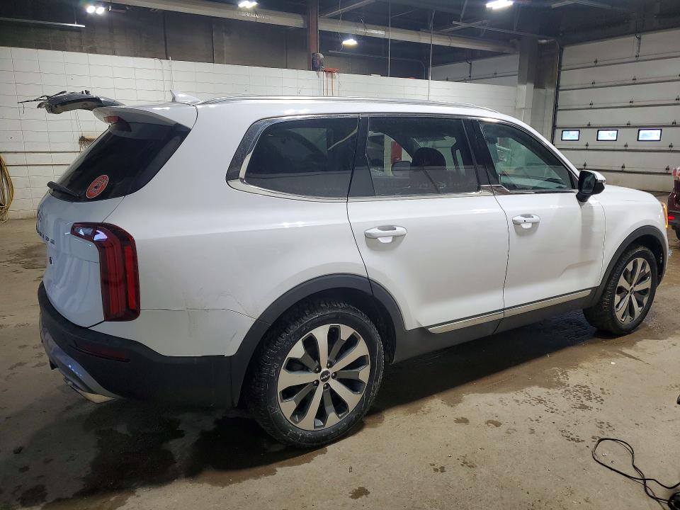 Продажа на аукционе авто 2022 Kia Telluride, vin: 5XYP34HC8NG300270, номер лота: 76351195
