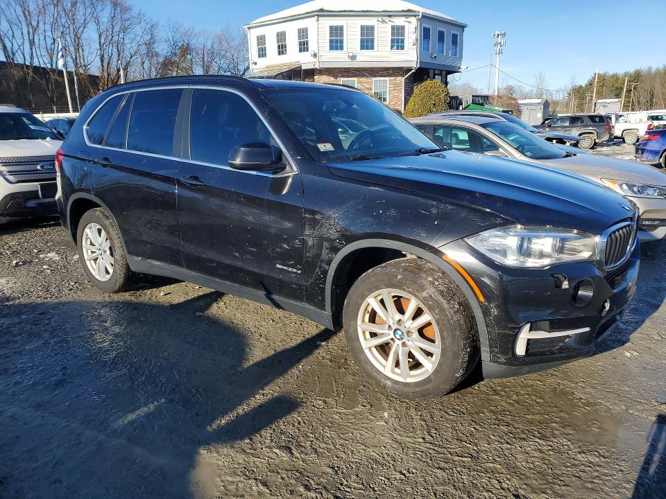 76203825 :رقم المزاد ، 5UXKS4C51F0N06686 vin ، 2015 Bmw X5 مزاد بيع