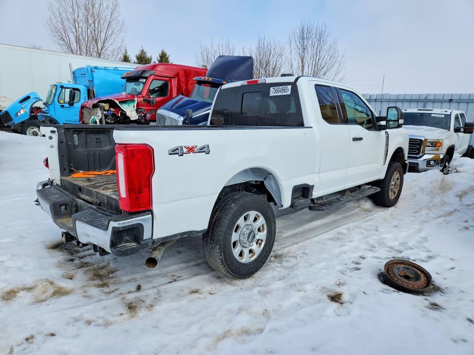 Продажа на аукционе авто 2024 Ford F350, vin: 1FT8X3BA2REE81407, номер лота: 75604965