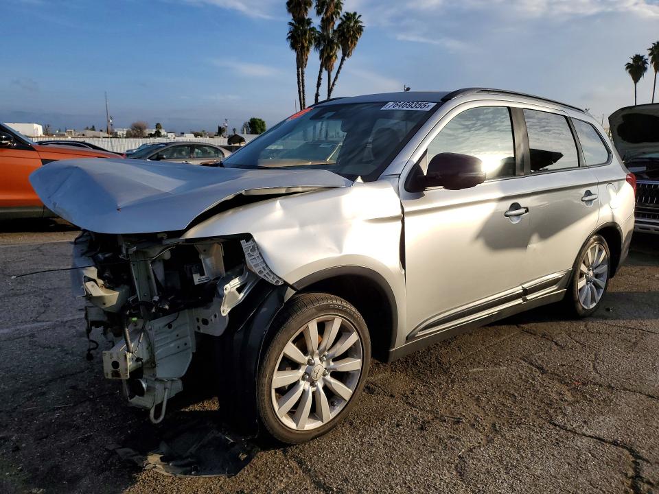Продаж на аукціоні авто 2020 Mitsubishi Outlander, vin: JA4AZ3A32LZ032589, номер лоту: 76469355