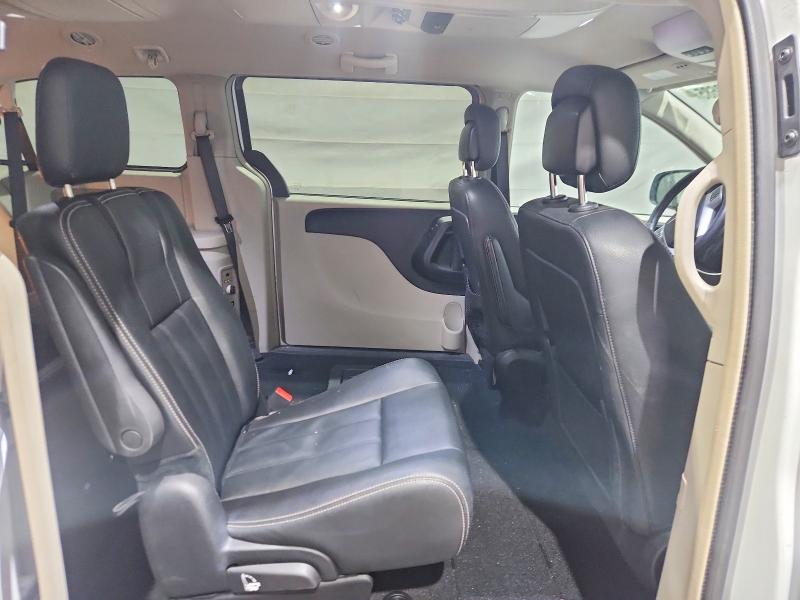 Продаж на аукціоні авто 2016 Chrysler Town & Cou, vin: 2C4RC1BG9GR205380, номер лоту: 77093685