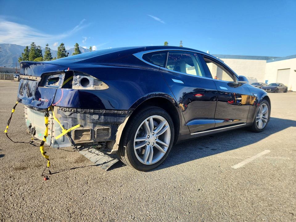 Aukcja sprzedaży 2015 Tesla Model S, vin: 5YJSA1H22FFP76917, numer aukcji: 76621115