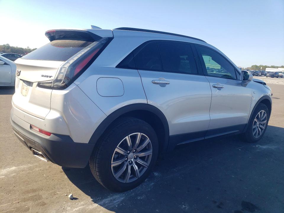 49032426 :رقم المزاد ، 1GYFZER49LF152213 vin ، 2020 Cadillac Xt4 مزاد بيع