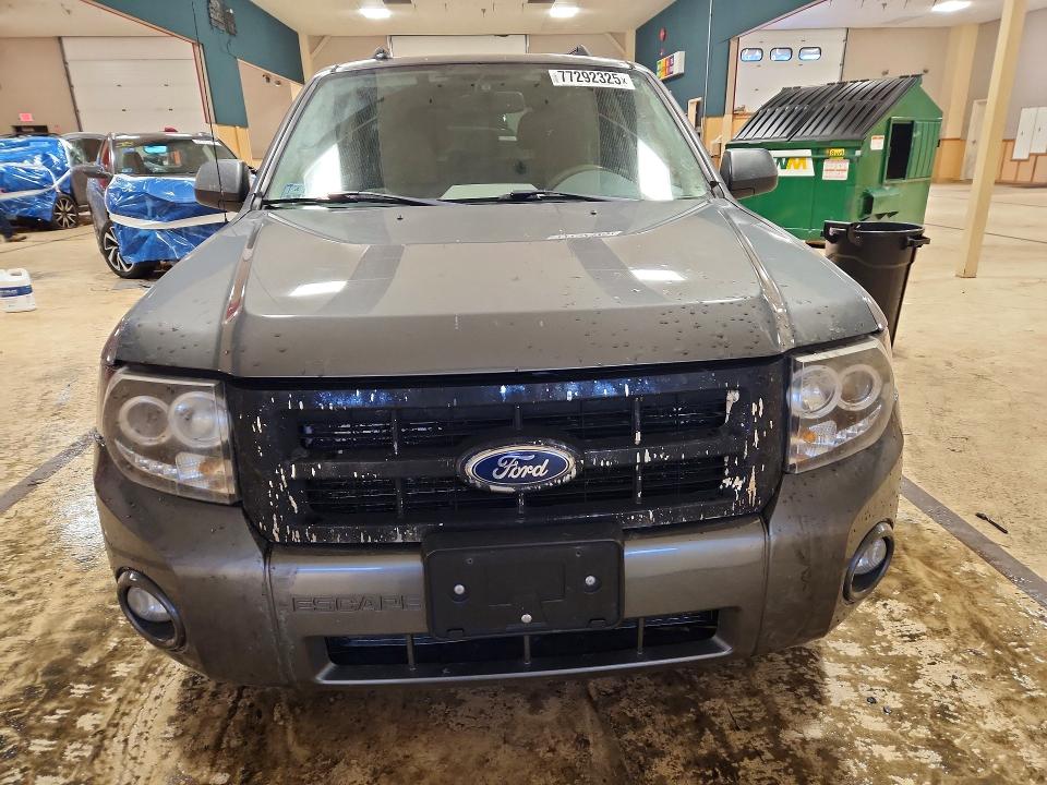 77292325 :رقم المزاد ، 1FMCU9D71BKB35911 vin ، 2011 Ford Escape Xlt مزاد بيع