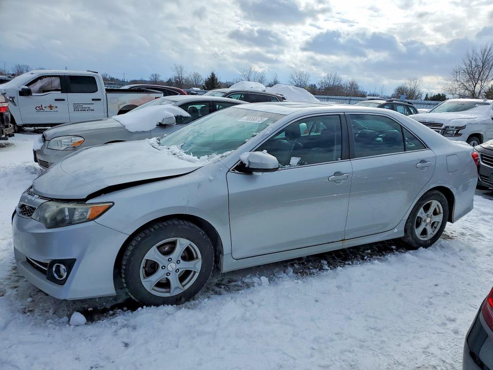 78699875 :رقم المزاد ، 4T1BF1FK7EU825664 vin ، 2014 Toyota Camry مزاد بيع