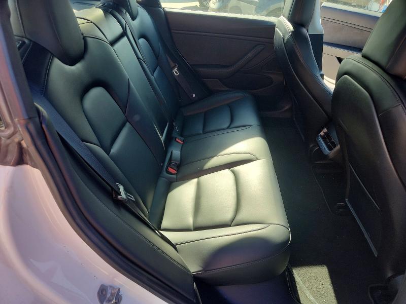 Продажа на аукционе авто 2018 Tesla Model 3, vin: 5YJ3E1EB8JF182533, номер лота: 78419605