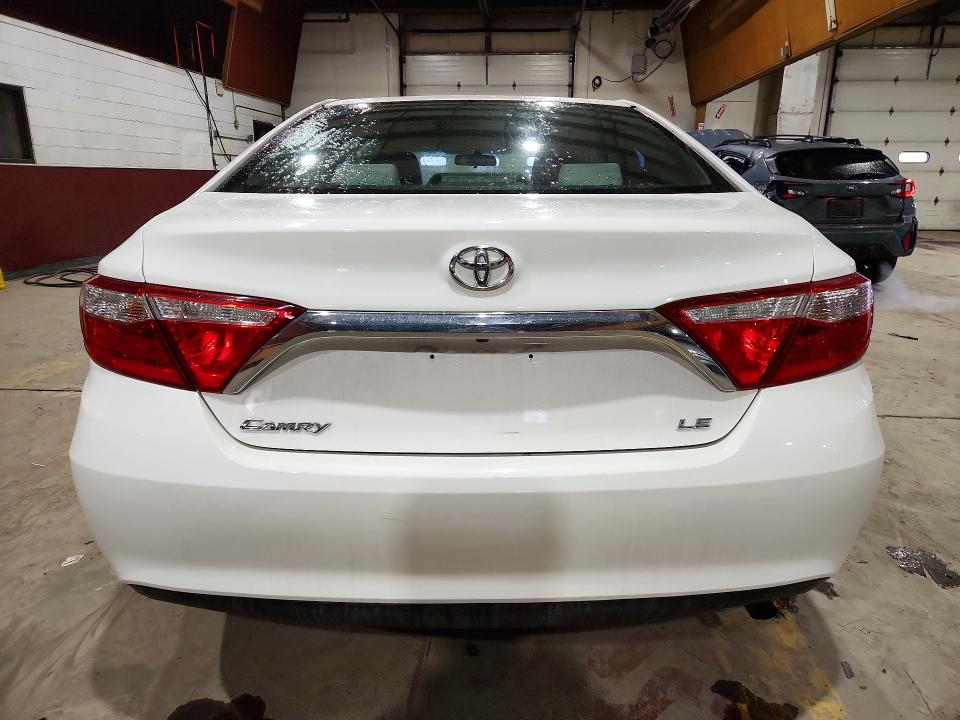 2015 Toyota Camry მანქანა იყიდება აუქციონზე, vin: 4T4BF1FK2FR508589, აუქციონის ნომერი: 78492045