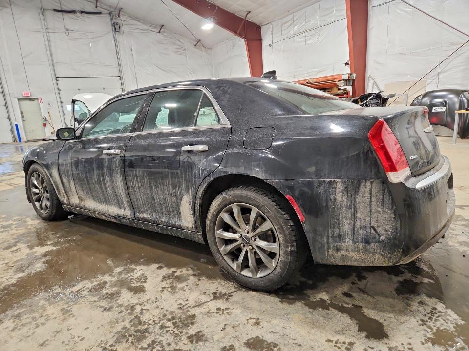 2015 Chrysler 300c მანქანა იყიდება აუქციონზე, vin: 2C3CCASG7FH803403, აუქციონის ნომერი: 78345295