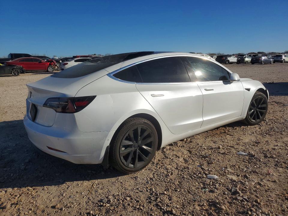 Продажа на аукционе авто 2020 Tesla Model 3, vin: 5YJ3E1EA1LF747151, номер лота: 76602775