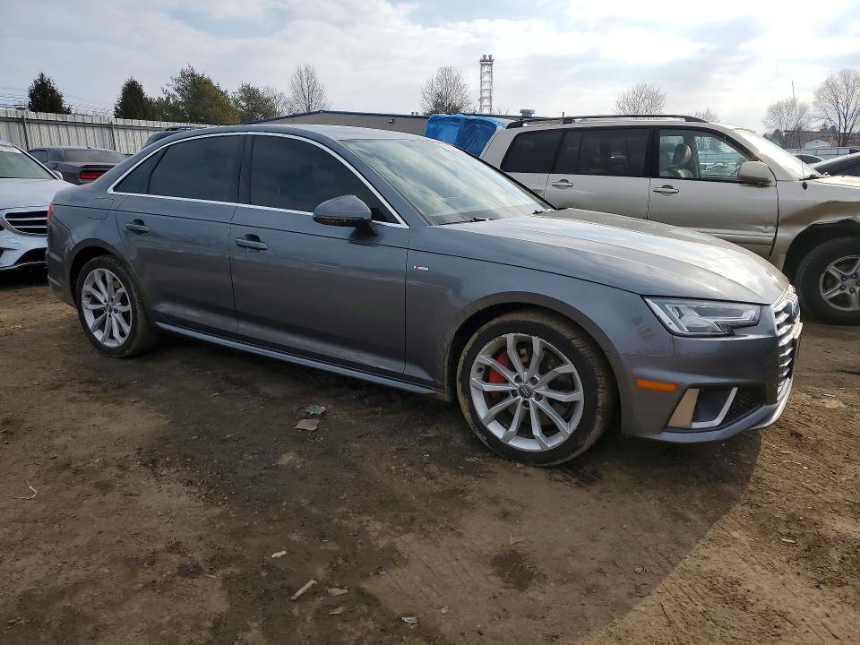 Продажа на аукционе авто 2019 Audi A4, vin: WAUENAF48KN001827, номер лота: 76542175