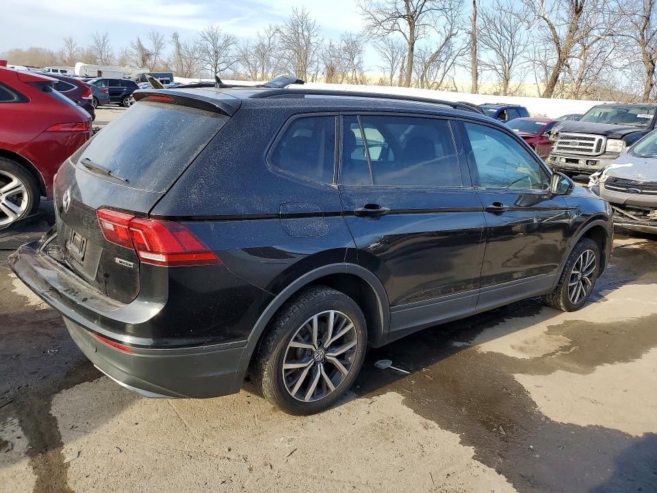 Продажа на аукционе авто 2021 Volkswagen Tiguan, vin: 3VV0B7AX0MM001426, номер лота: 75702345