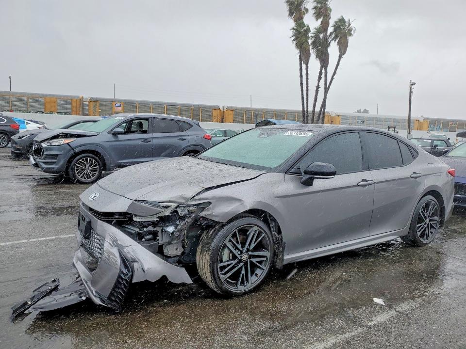 Продажа на аукционе авто 2025 Toyota Camry, vin: 4T1DBADK8SU504249, номер лота: 75310895