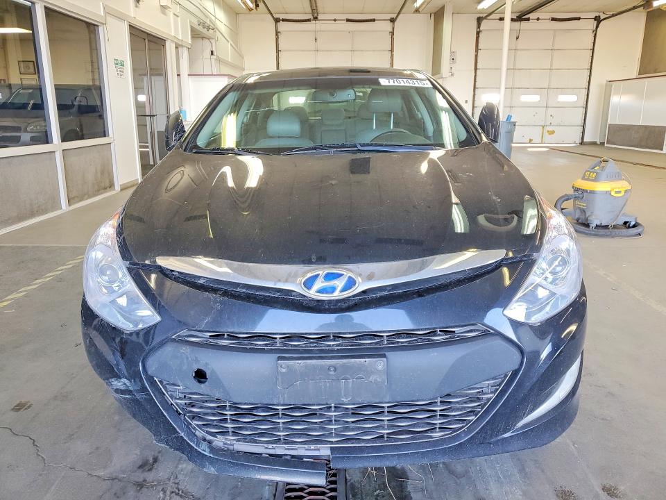 Продажа на аукционе авто 2015 Hyundai Sonata, vin: KMHEC4A43FA125384, номер лота: 77014315