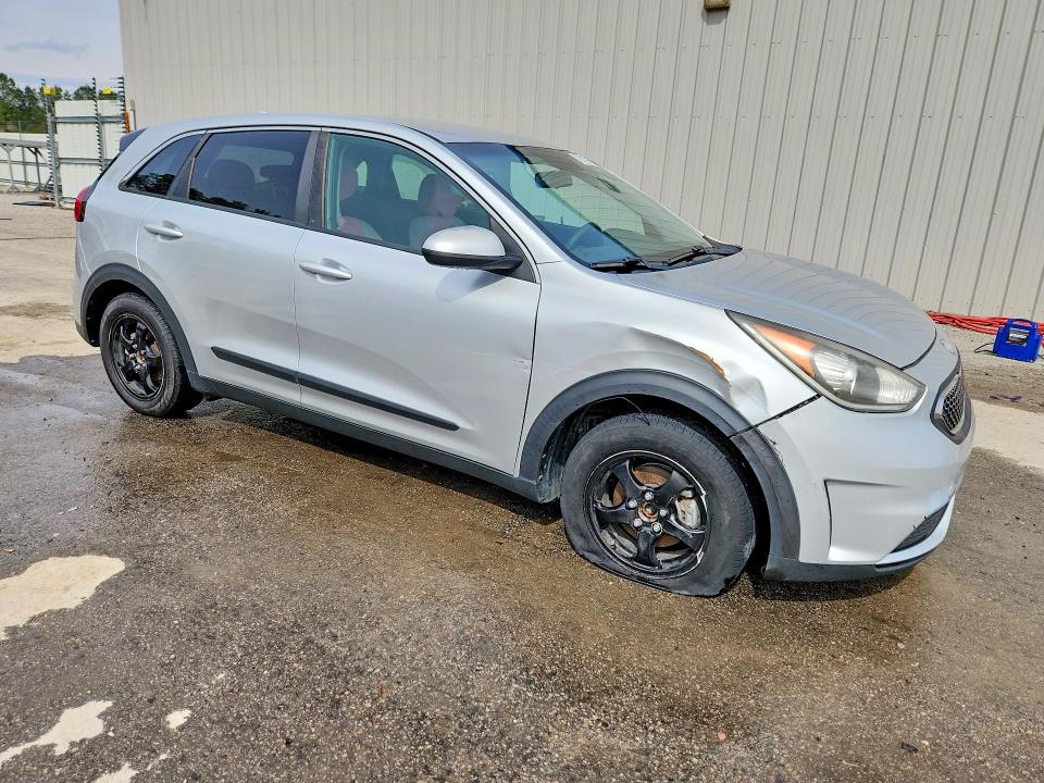 2017 Kia Niro მანქანა იყიდება აუქციონზე, vin: KNDCB3LC7H5040007, აუქციონის ნომერი: 78812935