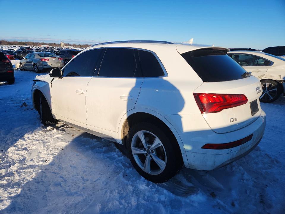 2018 Audi Q5 მანქანა იყიდება აუქციონზე, vin: WA1BNAFY7J2090101, აუქციონის ნომერი: 75205835