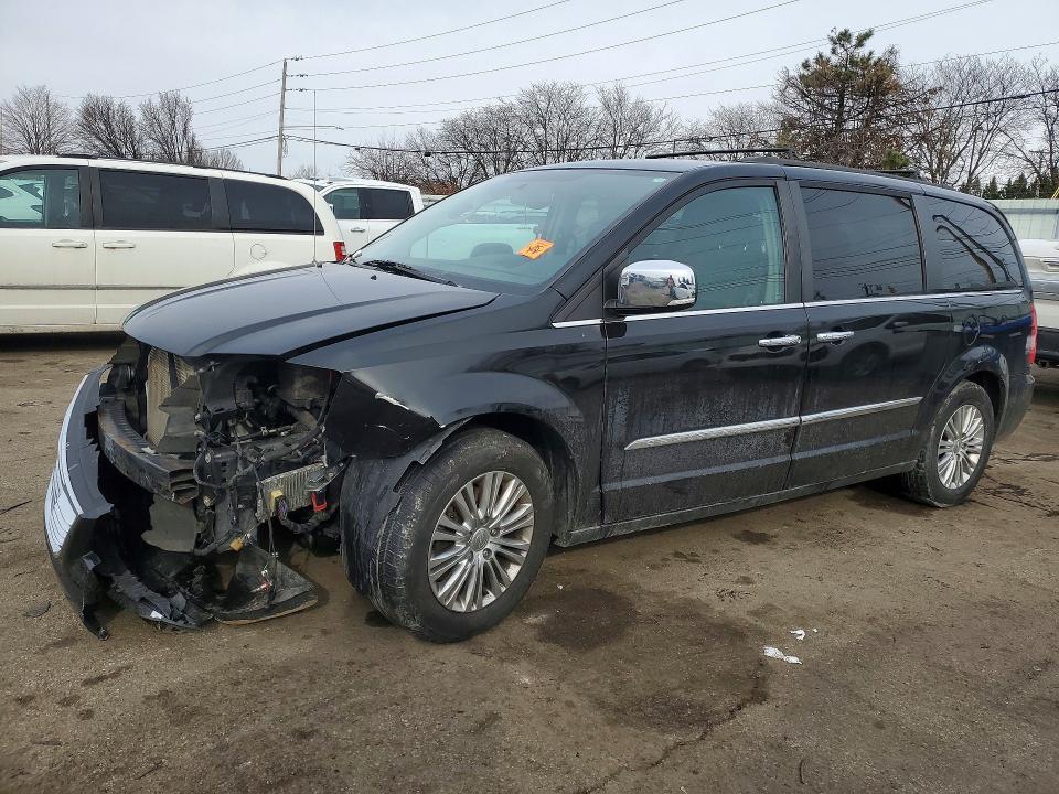 77076085 :رقم المزاد ، 2C4RC1CG2FR675456 vin ، 2015 Chrysler Town & Country مزاد بيع