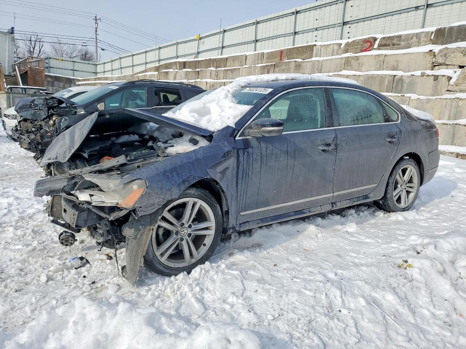 76024125 :رقم المزاد ، 1VWBN7A37DC129740 vin ، 2013 Volkswagen Passat مزاد بيع