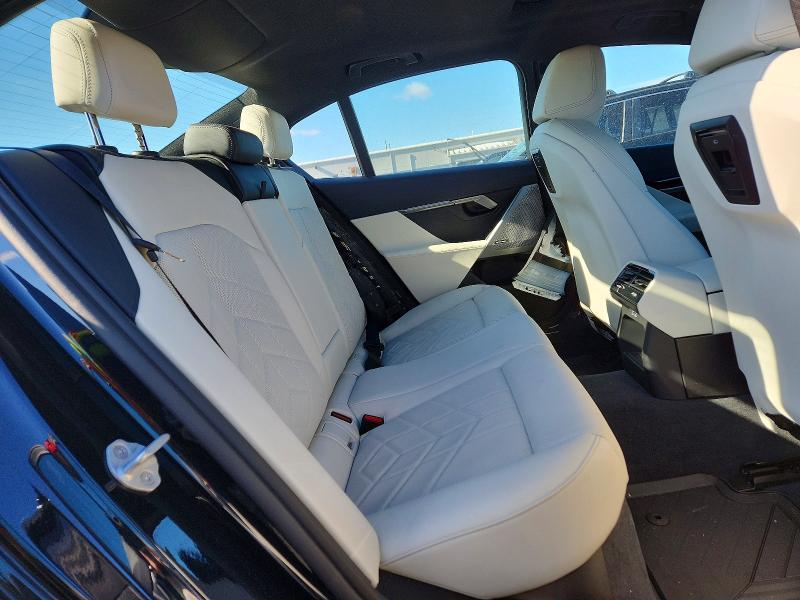 2025 Bmw 530 მანქანა იყიდება აუქციონზე, vin: WBA53FJ08SCU18772, აუქციონის ნომერი: 76104245