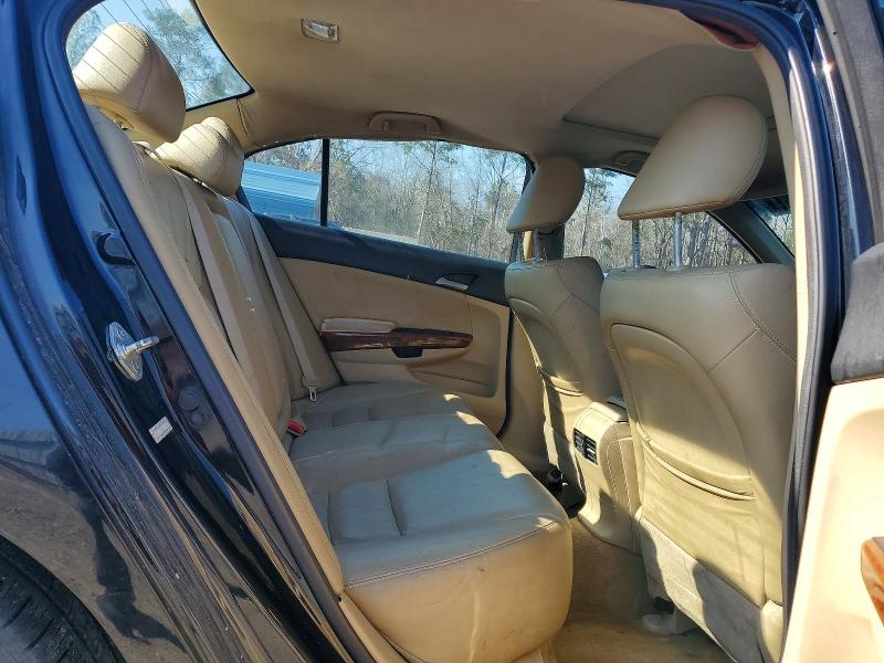 79063785 :رقم المزاد ، 1HGCP3F86BA021229 vin ، 2011 Honda Accord مزاد بيع