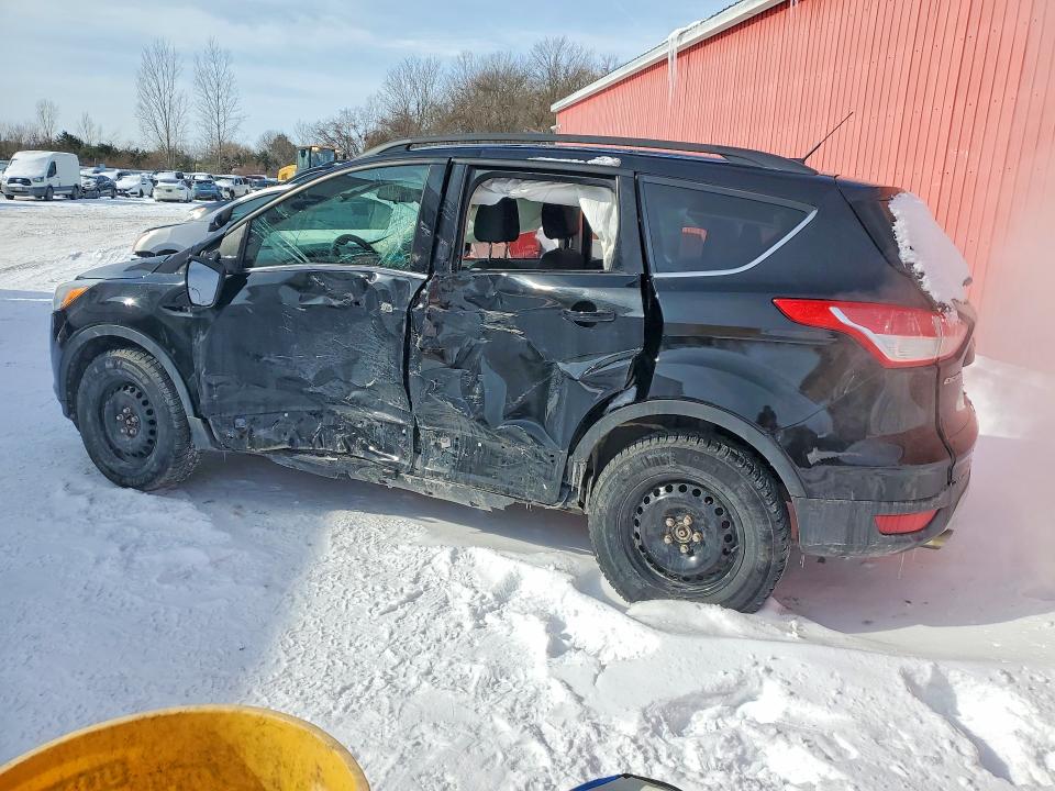 74643115 :رقم المزاد ، 1FMCU9GX3GUC31532 vin ، 2016 Ford Escape مزاد بيع