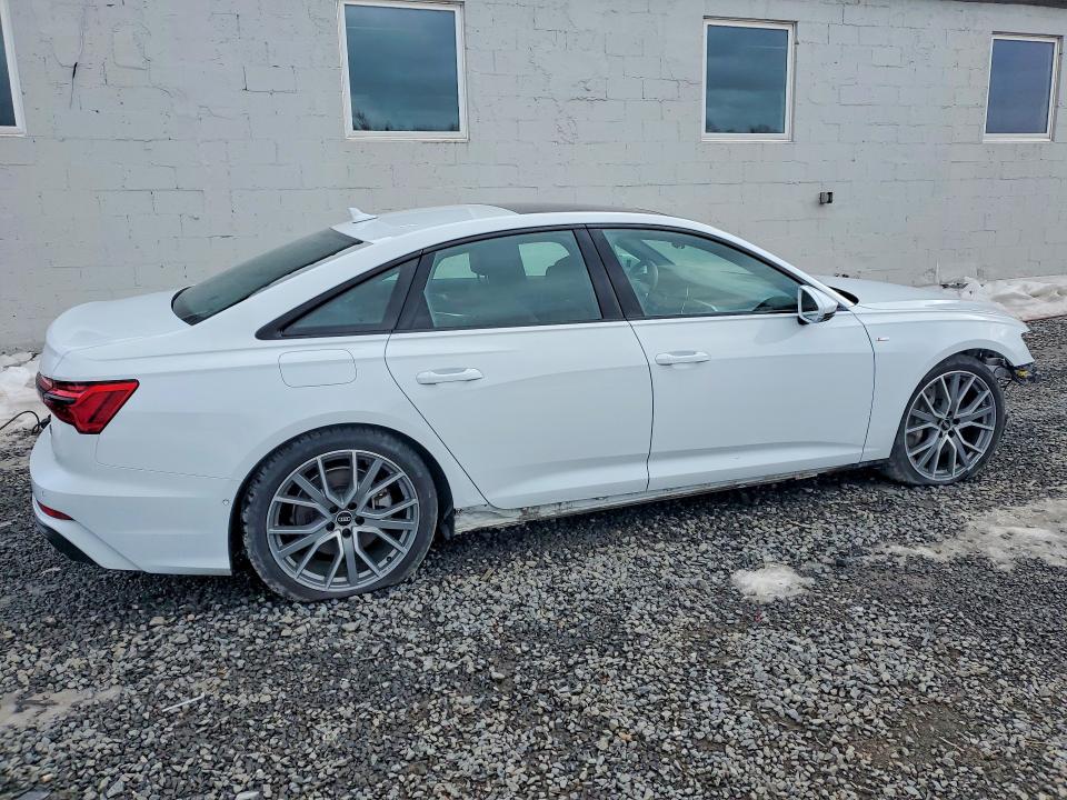 Продажа на аукционе авто 2022 Audi A6, vin: WAUL2BF2XNN019500, номер лота: 76590035