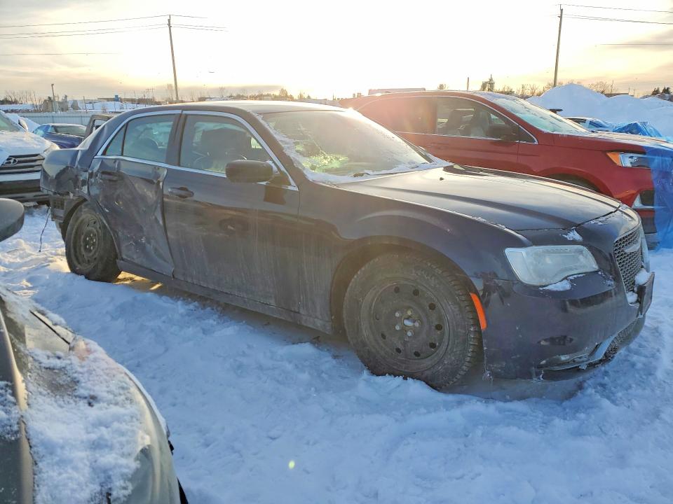 76954435 :رقم المزاد ، 2C3CCAAGXGH198683 vin ، 2016 Chrysler 300 مزاد بيع