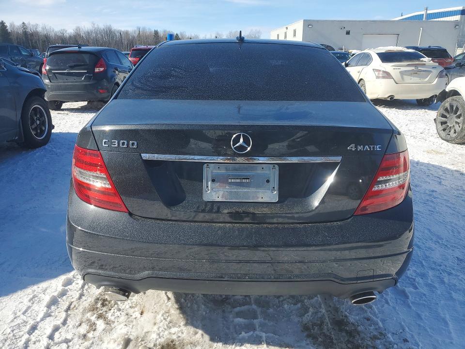 2013 Mercedes-benz C მანქანა იყიდება აუქციონზე, vin: WDDGF8AB2DA880202, აუქციონის ნომერი: 98395705