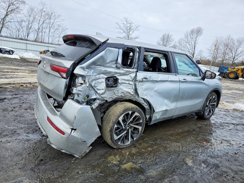 Продаж на аукціоні авто 2022 Mitsubishi Outlander, vin: JA4J4TA80NZ033351, номер лоту: 77244545