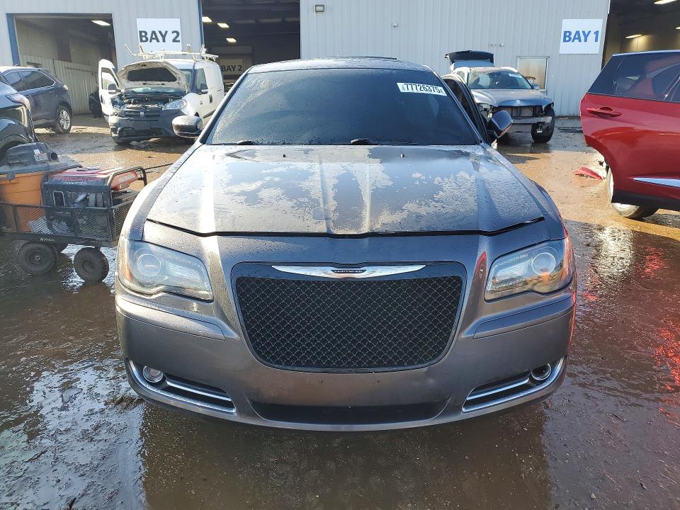 77726375 :رقم المزاد ، 2C3CCABG0EH231041 vin ، 2014 Chrysler 300 مزاد بيع