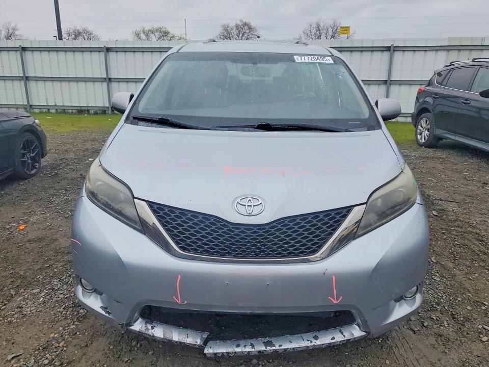 Продажа на аукционе авто 2015 Toyota Sienna, vin: 5TDXK3DC7FS623961, номер лота: 77720495