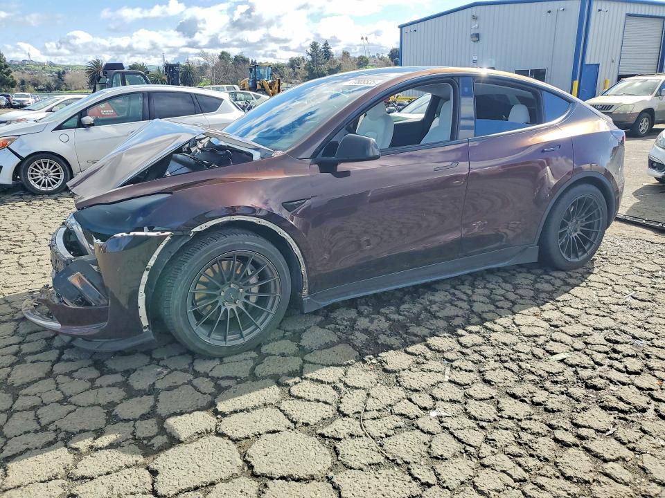 Auction sale of the 2023 Tesla Model Y, vin: 7SAYGDEE2PF683764, lot number: 77809535