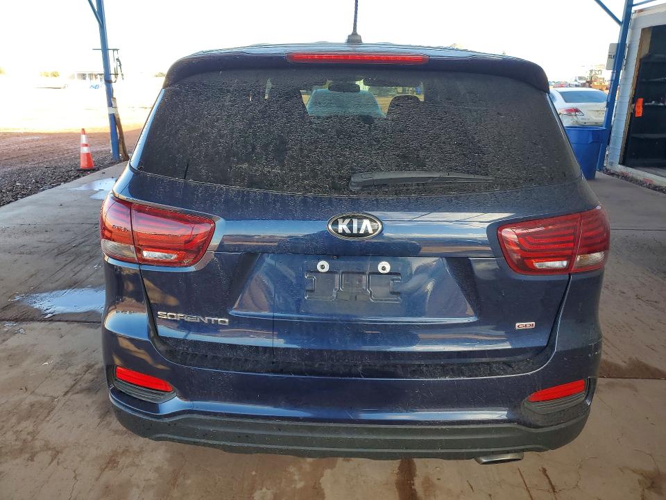77796895 :رقم المزاد ، 5XYPG4A33KG550400 vin ، 2019 Kia Sorento مزاد بيع