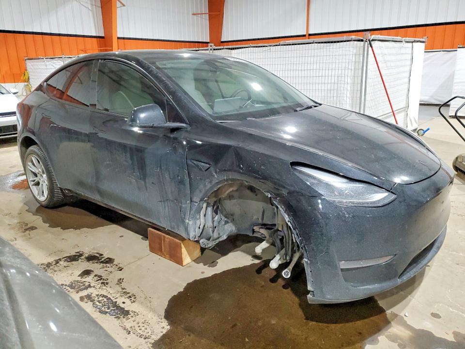 79246035 :رقم المزاد ، 7SAYGDEE0PF757151 vin ، 2023 Tesla Model Y مزاد بيع