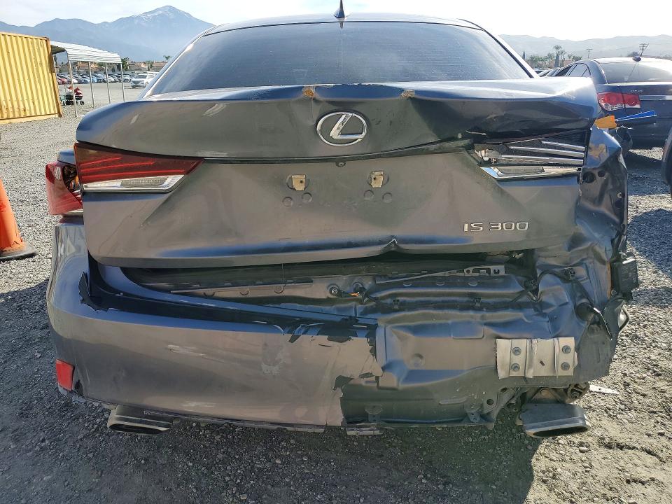 78553225 :رقم المزاد ، JTHBA1D24J5072359 vin ، 2018 Lexus Is 300 مزاد بيع
