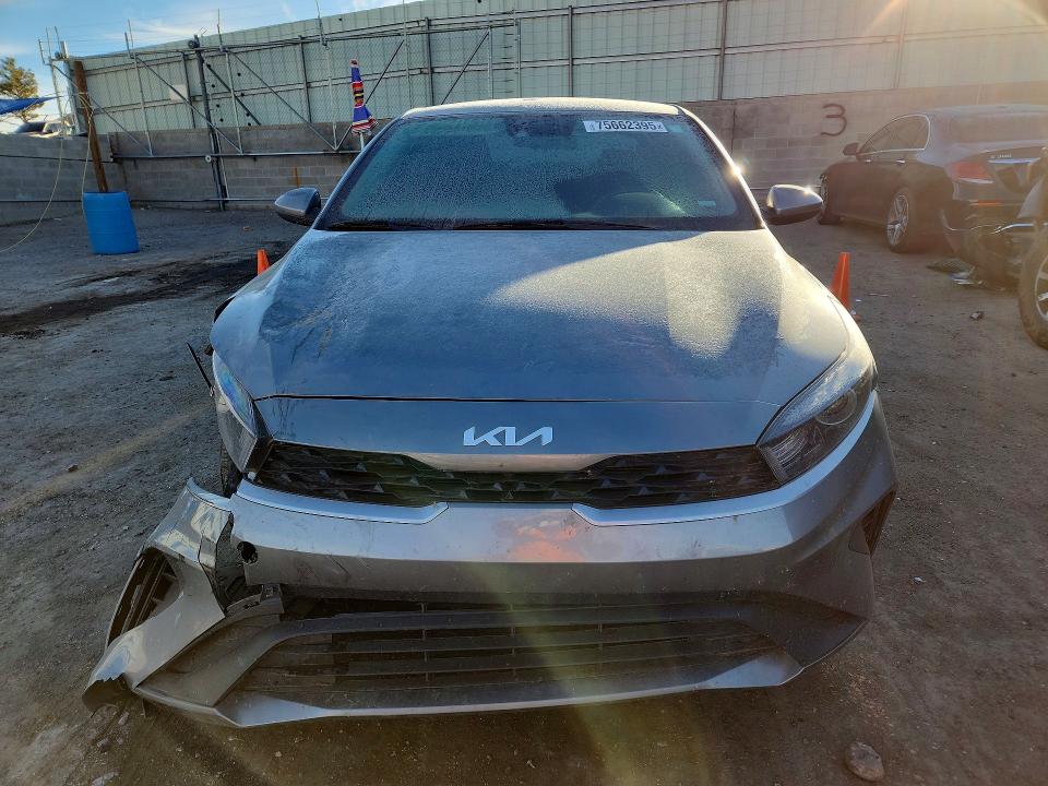 75662395 :رقم المزاد ، 3KPF24AD3NE456876 vin ، 2022 Kia Forte مزاد بيع
