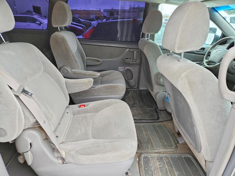Продажа на аукционе авто 2010 Toyota Sienna, vin: 5TDZK4CC2AS333846, номер лота: 77496505