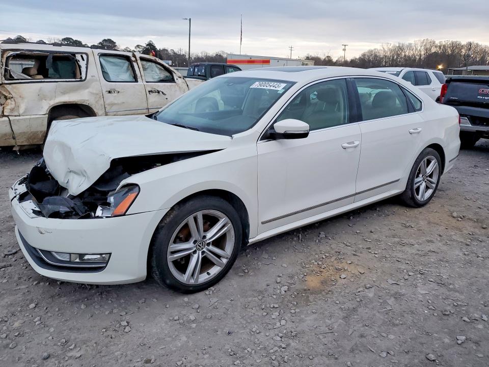 Aukcja sprzedaży 2015 Volkswagen Passat, vin: 1VWBS7A33FC019988, numer aukcji: 79005445