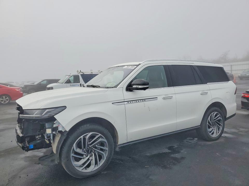 75687385 :رقم المزاد ، 5LMJJ2LG0SEL03459 vin ، 2025 Lincoln Navigator مزاد بيع