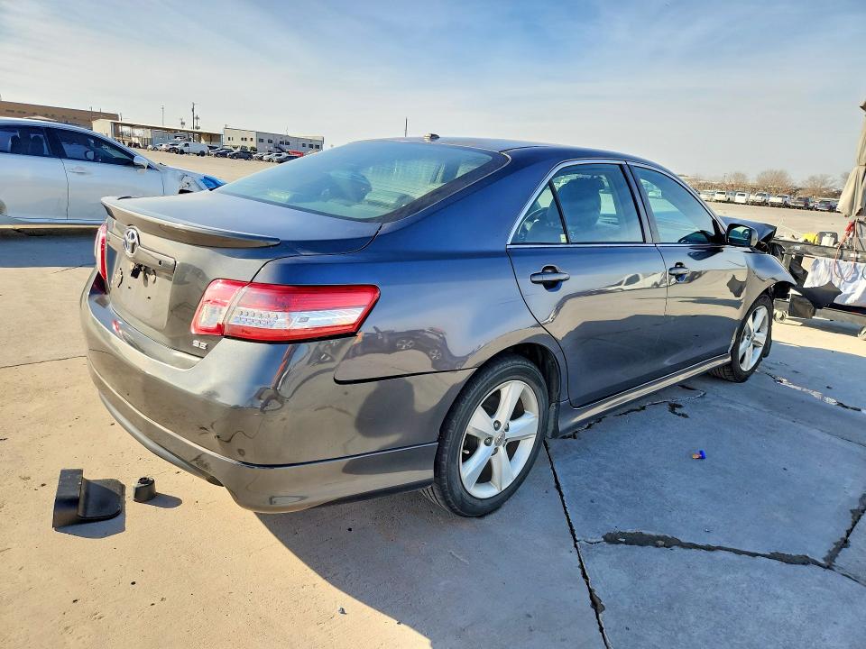 78999975 :رقم المزاد ، 4T1BF3EK5BU751332 vin ، 2011 Toyota Camry مزاد بيع