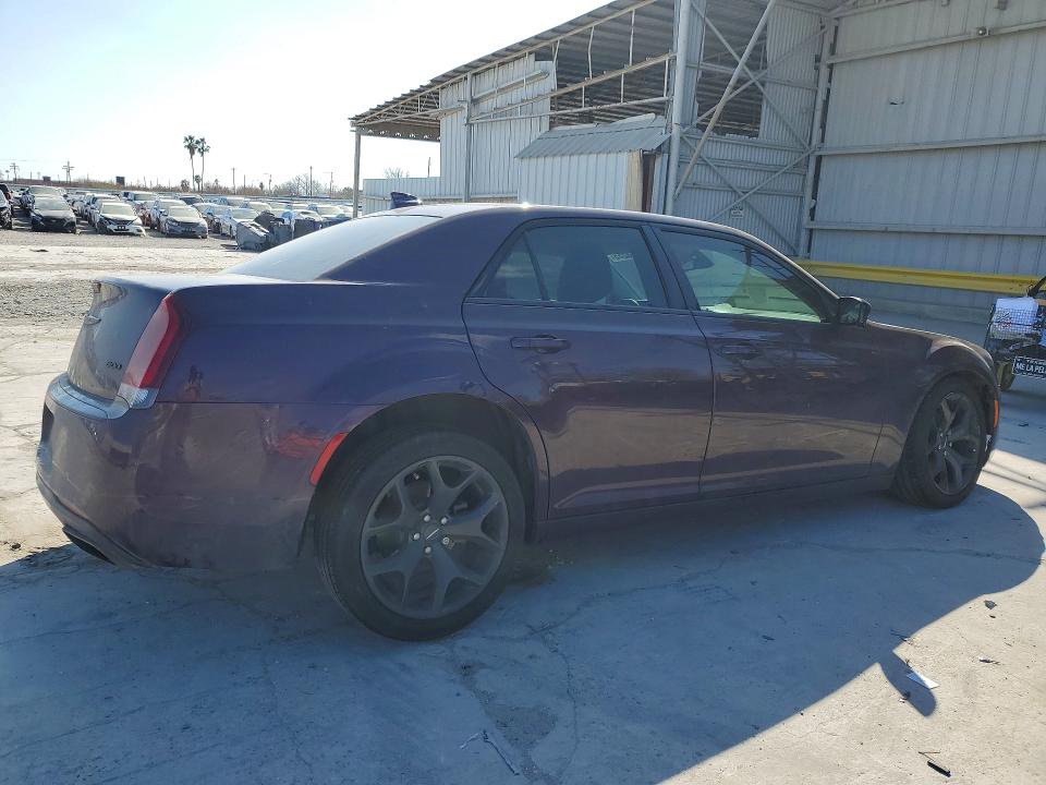 78048255 :رقم المزاد ، 2C3CCAAG4LH229985 vin ، 2020 Chrysler 300 مزاد بيع