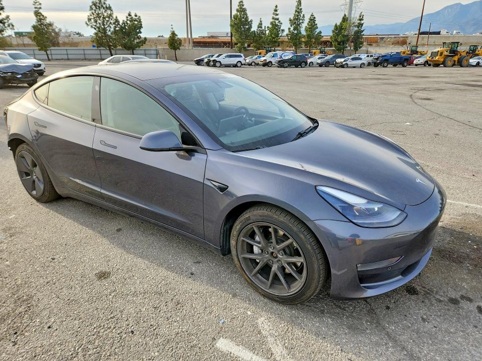 2021 Tesla Model 3 მანქანა იყიდება აუქციონზე, vin: 5YJ3E1EB1MF974611, აუქციონის ნომერი: 75782355